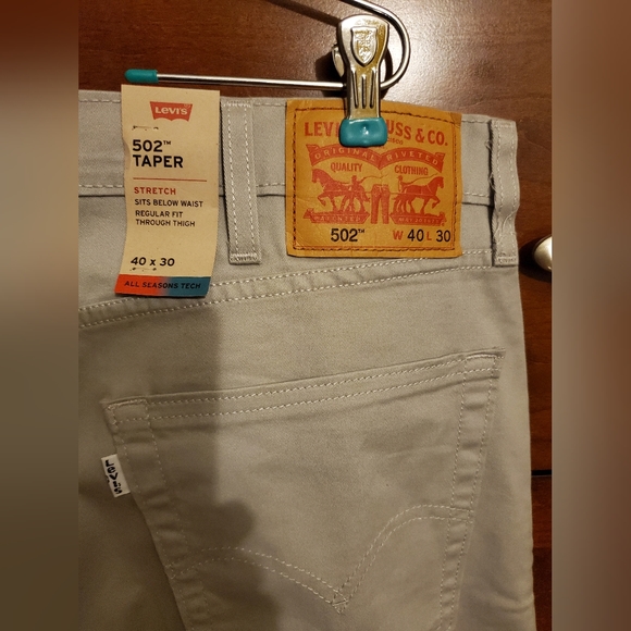 Mens Levi's Gray Reguler Fit 502  Jean - Picture 10 of 12
